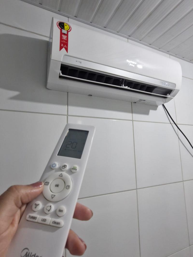 Vamos falar um pouco sobre a importância do Monitoramento da Qualidade do ar em ambientes climatizados e atualizações da legislação? Vamos falar um pouco sobre a importância do Monitoramento da Qualidade do ar em ambientes climatizados e atualizações da legislação?
